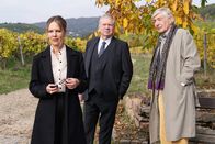 Der Staatsanwalt – Überraschendes Zusammentreffen: (v.li.) Antje Schmidt als Viola Scholl, Rainer Hunold als Bernd Reuther, Erwin Geisler als Dr. Wolfgang Hartwig