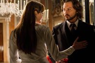 The Tourist – Angelina Jolie (Elisa Clifton-Ward), Johnny Depp (Frank Tupelo).