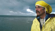 Löwenzahn Classics – Peter (Peter Lustig) hat sich im Wattenmeer verlaufen und die Flut kommt. In welcher Richtung liegt das Boot? Peter wird es langsam unheimlich.