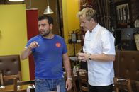 In Teufels Küche mit Gordon Ramsay – Gordon Ramsay (r.)