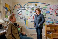 Wilsberg – Overbeck (Roland Jankowsky) und Springer (Rita Russek) ermitteln in der Wohnung des Ermordeten.