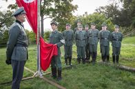Der Krieg und ich – Justus (Arved Friese) und die anderen Junden werden vereidigt. Der 15-jährige Justus hat es geschafft, Gruppenführer zu werden.