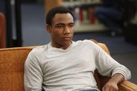 Community – Ein neues Schuljahr steht auch Troy (Donald Glover) bevor und damit jede Menge neue Herausforderungen ...
