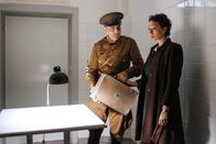 Universum History – Margarethe Ottillinger (Ursula Strauss) bei ihrer Verhaftung 1948.