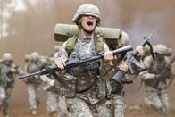 Major Movie Star – Im Boot Camp wird niemand geschont - auch nicht der ehemalige Filmstar Megan Valentine (Jessica Simpson) ...