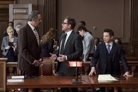 Bull – (v.l.n.r.) Ron Getman (Brad Garrett); Dr. Jason Bull (Michael Weatherly); Benny Colón (Freddy Rodríguez)