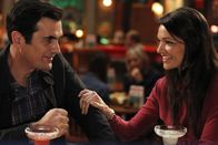 Modern Family – L-R: Phil Dunphy (Ty Burrell), Valerie (Janelle Marra)
