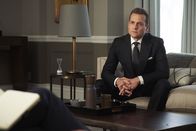 Suits – Suits (2018)