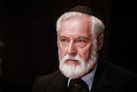 Freud – Pavel Fieber (Jakob Freud).