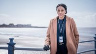 The Bay – DS Jenn Townsend (Marsha Thomason) wurde frisch aus Manchester zur Polizeieinheit nach Morecambe Bay versetzt.