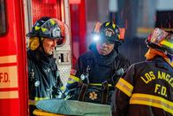 9-1-1 Notruf L.A. – 9-1-1: Aisha Hinds (Center) in the “In a Flash” episode of 9-1-1 airing Monday, March 6 (8:00-9:01 PM ET/PT) on FOX.