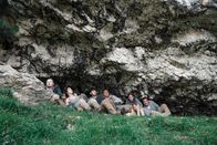 Wild Republic – Maria Dragus (Lindi), Luna Jordan (Steffi), Emma Drogunova (Kim), Aaron Altaras (Can), Anand Batbileg (Hiro), Merlin Rose (Ron), Béla Gabor Lenz (Justin), Camille Dombrowsky (Jessica), Rouven Israel (Marvin).