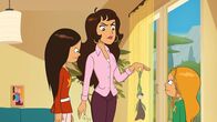 Power Sisters – Mama hat Puduk unter Marines Bett wiedergefunden.