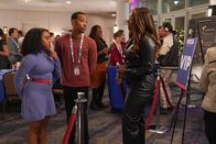 Abbott Elementary – v.li.: Janine Teagues (Quinta Brunson), Gregory Eddie (Tyler James Williams), Ava Coleman (Janelle James)
