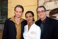 Dolce Vita & Co. – (v.li.) Julian Weigend (Dr. Bauer), Dennenesch Zoudé (Lea Schwarz), Michael Niavarani (Mario Hubinger).