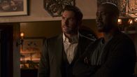 Lucifer – Lucifer (Tom Ellis, l.); Amenadiel (DB Woodside, r.)