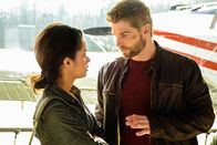 Under the Dome – Barbie (Mike Vogel, r.) vertraut auf Rebeccas (Karla Crome, l.) Einschätzungen, doch verdient sie sein Vertrauen?