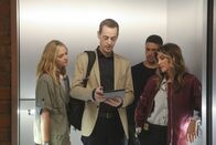 Navy CIS – Wollte der ermordete Dieb Bruno etliche Menschen mit einer Bombe in die Luft jagen? Gibbs Team (V.l.n.r.: Emily Wickersham, Sean Murray, Wilmer Valderrama und Jennifer Esposito) verfolgt eine heiße Spur ...