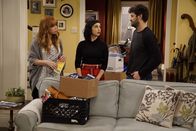 Last Man Standing – v.l.n.r.) Kristin Baxter (Amanda Fuller); Mandy Baxter (Molly Ephraim); Ryan Vogelson (Jordan Masterson)