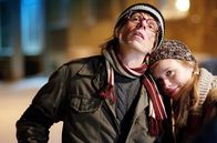 Gundermann – Gundermann (Alexander Scheer) und Conny (Anna Unterberger).