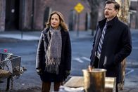 East New York – Detective Crystal Morales (Elizabeth Rodriguez, l.); Detective Tommy Killian (Kevin Rankin, r.)