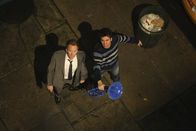 How I Met Your Mother – Wollen Robin wiederhaben: Barney (Neil Patrick Harris, l.) und Ted (Josh Radnor, r.) ...