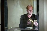 Geschichte schreiben – Welche Geschichte hat das Spiegelbild zu erzählen? Der Historiker und Experte für Alltagsliteratur Philippe Artières erklärt die Hintergründe des Psyche genannten Standspiegels.