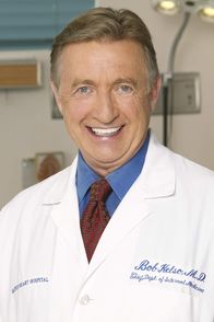 Scrubs - Die Anfänger – Ken Jenkins (Dr. Bob Kelso).