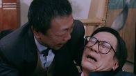 Hard Boiled 2 – v.li.: Ma (Ma Wu), Solicitor Wong (James Wong)
