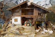 Heimatleuchten – Alpenländische Weihnachtskrippe aus Großarl, ausgestellt im Großarler Krippenvereinshaus