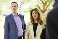 Navy CIS – Bei den Ermittlungen: Alex Quinn (Jennifer Esposito, r.) und Timothy McGee (Sean Murray, l.) ...