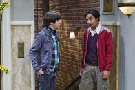 The Big Bang Theory – Simon Helberg als Howard Wolowitz (l.) und Kunal Nayyar als Rajesh Koothrappali (r.)