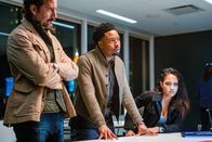 MacGyver – (v.l.n.r.) Russ Taylor (Henry Ian Cusick); Wilt Bozer (Justin Hires); Riley Davis (Tristin Mays)