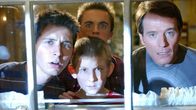 Malcolm mittendrin – Von links nach rechts: Justin Berfield (Reese), Dewey (Erik Per Sullivan), Malcolm (Frankie Muniz) und Hal (Bryan Cranston).