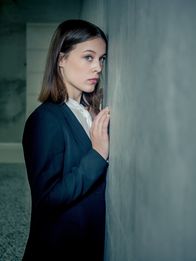 Bad Banks – Jana Liekam (Paula Beer)