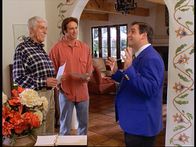 Diagnose: Mord – Mark (Dick Van Dyke, l.) und Steve (Barry Van Dyke, M.) amüsieren sich über den Immobilienmakler Vaughn (Skye McKenzie, r.), der das Haus in den höchsten Tönen anpreist.