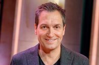 Nuhr im Ersten – "Nuhr im Ersten", angriffslustiges und scharfzüngiges politisches Kabarett mit Dieter Nuhr.
