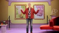 Museum AHA – Thomas Brezina und die auf dem Kopf stehenden Bilder.