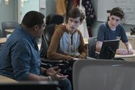 Speechless – (v.l.n.r.) Kenneth (Cedric Yarbrough); JJ DiMeo (Micah Fowler); Ray DiMeo (Mason Cook)