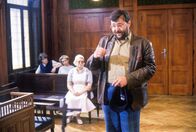 Heiteres Bezirksgericht – Götz Kaufmann.