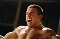 Blade: Trinity – Der Blutsauger Dracula (Dominic Purcell) will die Menschheit und unseren Planeten endgültig unterwerfen ...