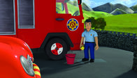 Feuerwehrmann Sam – Elvis hat keine Lust, die Feuerwehrautos zu putzen.
