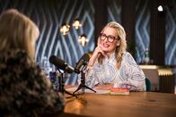 Die Gruaberin – Monika Gruber (r.) und Alice Schwarzer