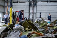 Mayday - Alarm im Cockpit – TSB Investigators Mike Cunningham (played by Judah Katz) and Alan Chaulk (played Glen McDonald) prepare for their analysis of Wreckage from Cougar Helicopters Flight 91. (Darren Goldstein/Cineflix 2019)