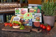 Nelson Müllers großer Burger-Check – Wir lieben Burger - aber muss es immer Fleisch sein? Nelson Müller vergleicht die beliebtesten Angebote nach Qualität, Gesundheit und Geschmack.