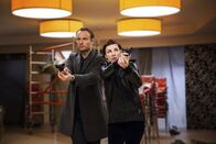 Tatort – Verfolgung am leeren Flughafen BER: Nina Rubin (Meret Becker) und Robert Karow (Mark Waschke).