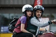 Ash vs. Evil Dead – Kelly Maxwell (Dana DeLorenzo, l.); Pablo Simon Bolivar (Ray Santiago, r.)