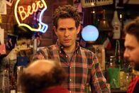 It's Always Sunny in Philadelphia – Dennis Reynolds (Glenn Howerton, hinter)