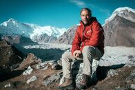 Terra X: Eisige Welten – Dr. Hamish Pritchard, ein Glaziologe des British Antarctic Survey, erforscht die Auswirkungen des Klimawandels auf die Gletscher des Himalaya.