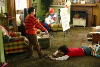 The Middle – Brick (Atticus Shaffer, l.); Axl (Charlie McDermott, r.)